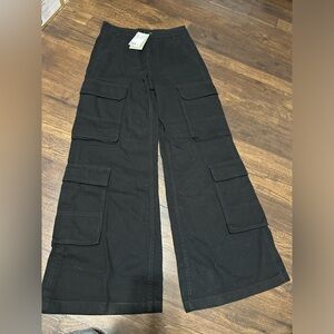 NWT H&M Baggy Pants- Black Cargo Pants- Size 2